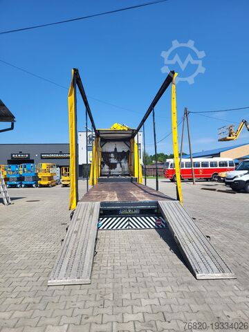 Semi-trailer  