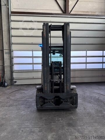 Electric - 4 wheels Still RX 60-40