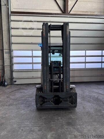 Electric - 4 wheels Still RX 60-40