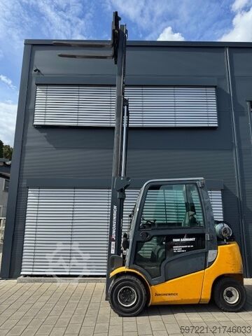 LPG Forklifts Jungheinrich TFG 425 Triplex 5.000 mm