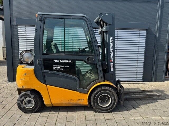LPG Forklifts Jungheinrich TFG 425 Triplex 5.000 mm