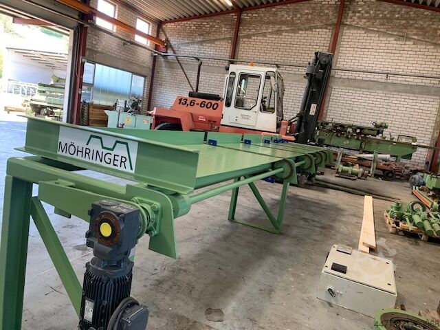 Scattering table with cross scraper conveyor Möhringer QFA