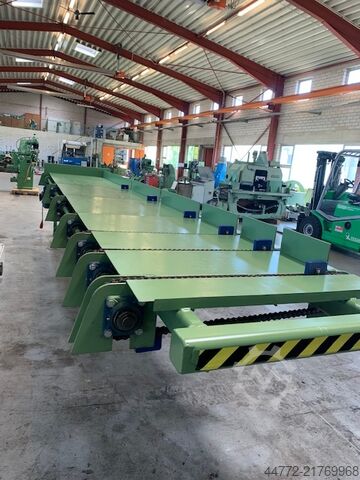 Scattering table with cross scraper conveyor Möhringer QFA