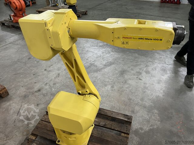 Industrial robot FANUC ARCMATE 100iB R30iA