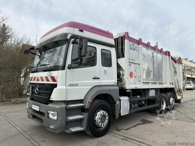 Mercedes-Benz Axor II 2529L refrigerated truck for sale Germany