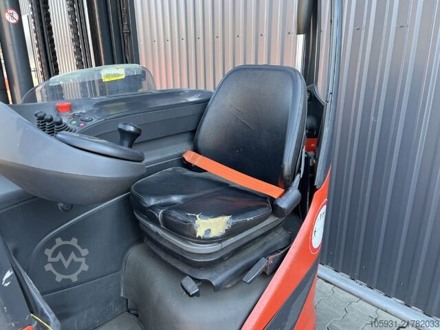Reach Truck Linde R14-01