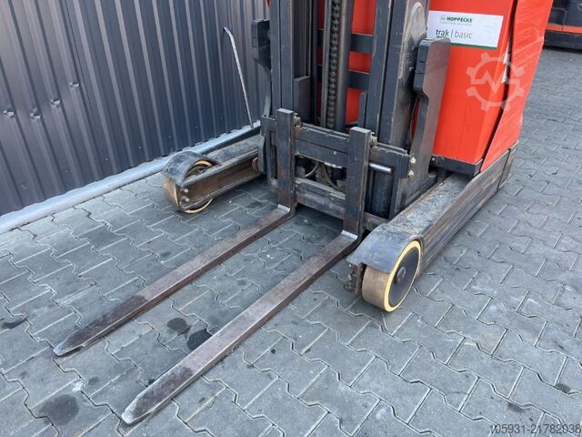 Reach Truck Linde R12B-01