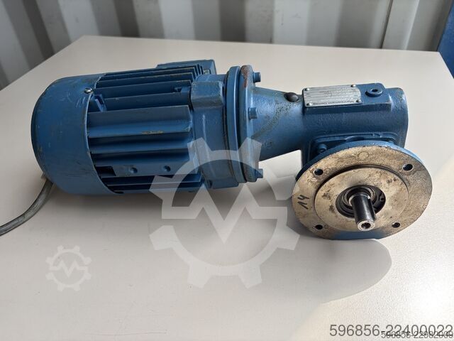 Mannesmann Demag S040-B5-21-3 UMF71BX-6-Z 0,25 kW 64 U/min 220/380 V 3-phasig Mannesmann Demag S040-B5-21-3 UMF71BX-6-Z 0,25 kW 64 obr./min 220/380 V 3-fazowy