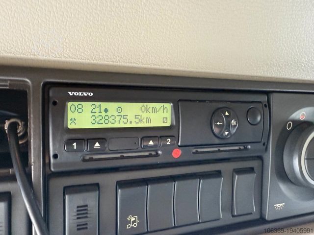 Three-sided tipper truck VOLVO FM 500 8x4 Pushertridem 3 Way Tipper / Kipper