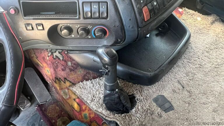 Standard tractor DAF XF 95.430 (EURO 2 / MANUAL PUMP / POMPE MANUELL...