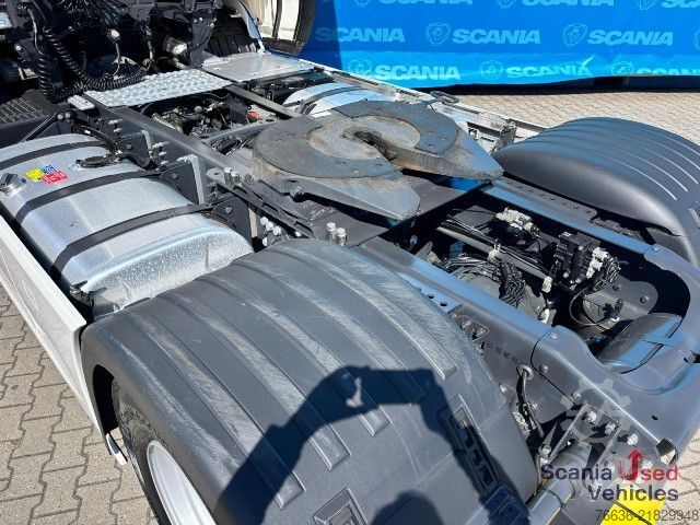 Standard tractor unit Scania R 460 A4x2NA DIFF-L RETARDER P-AIRCO VECTO 3
