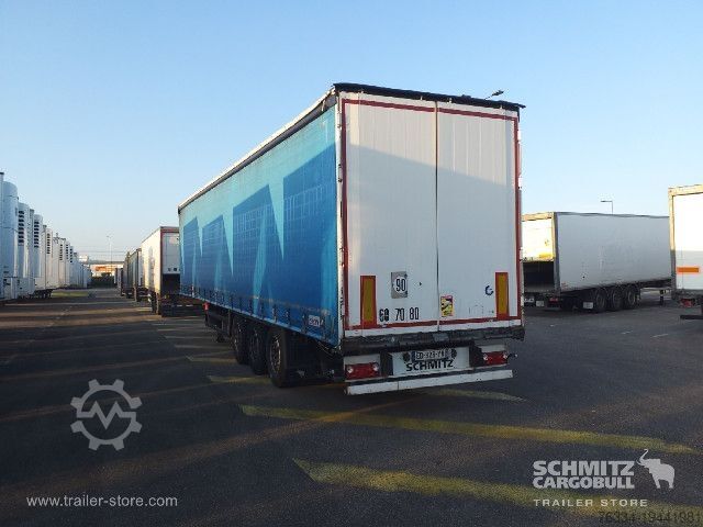 Open semitrailer with tarp Schmitz Cargobull Semitrailer Curtainsider Standard