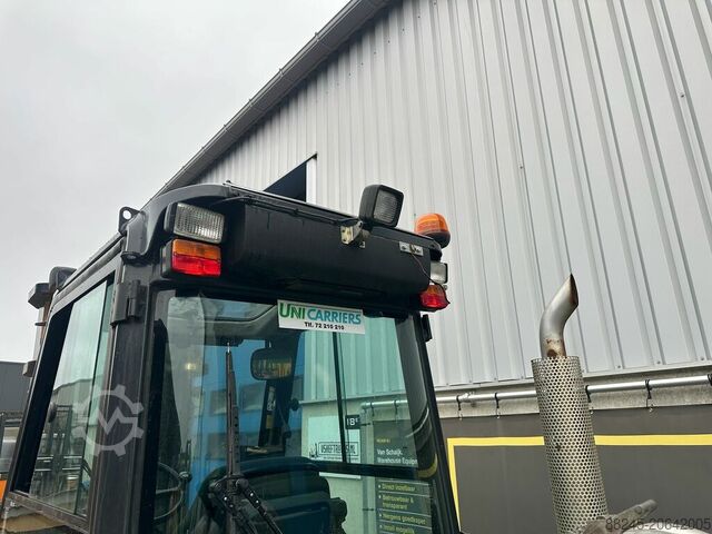 VS-22526 LPG triplex 5-ton forklift Mitsubishi FG50K with 2 fork positioner MITSUBISHI FG50K 2