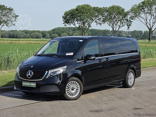 Passenger transportation MERCEDES-BENZ EQV 300 L3 XL 8-Persoons