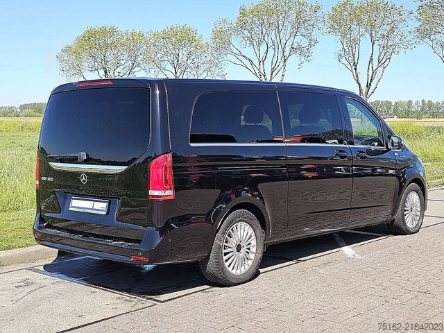 Passenger transportation MERCEDES-BENZ EQV 300 L3 XL 8-Persoons