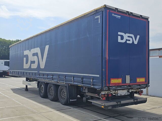 Schiebeplanen KRONE SDP 02 BÄR 2 TONS TAILLIFT