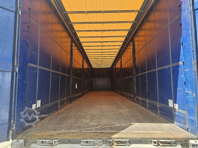 Schiebeplanen KRONE SDP 02 BÄR 2 TONS TAILLIFT