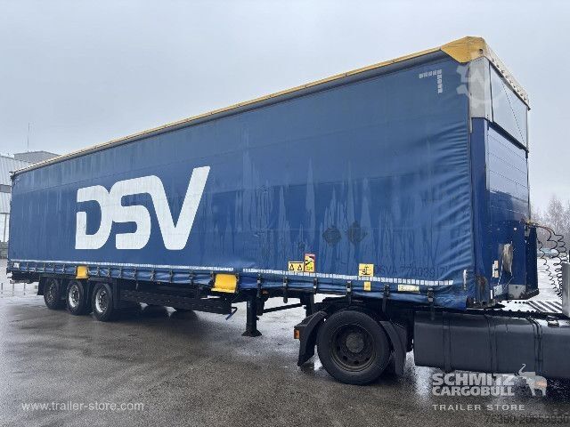 Open semitrailer with tarp Schmitz Cargobull Semitrailer Curtainsider Mega
