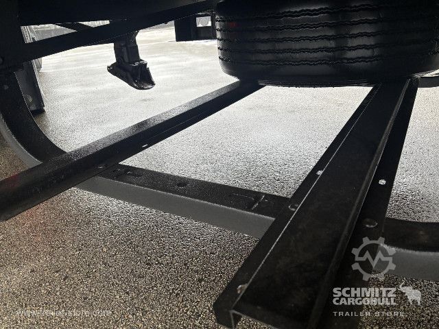 Open semitrailer with tarp Schmitz Cargobull Semitrailer Curtainsider Standard