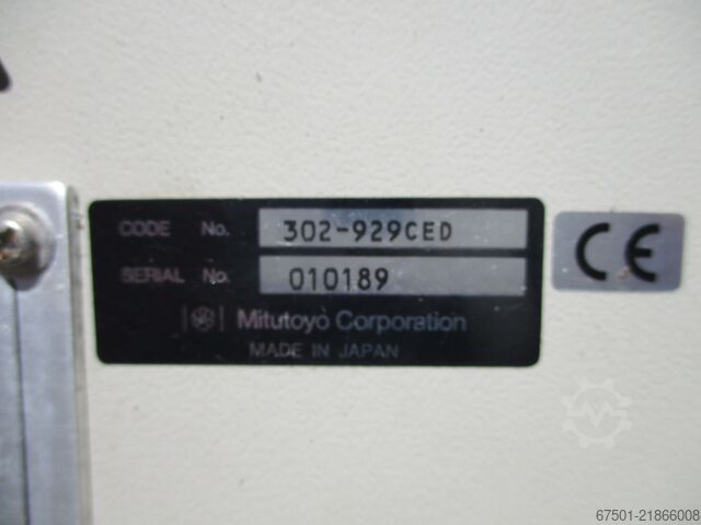 Profile projector Mitutoyo PJ 3000 (3488)