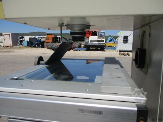 Profile projector Mitutoyo PJ 3000 (3488)