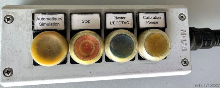 Klebstoffauftrag Keilzinken OEST 1K PUR Kammbeleimung