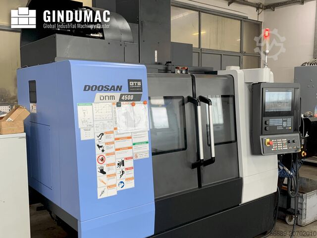 VERTIKALES BEARBEITUNGSZENTRUM DOOSAN DNM 4500