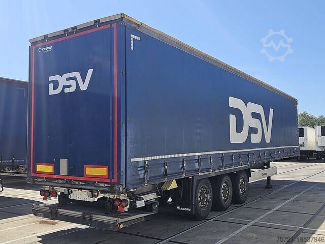 Schiebeplanen KRONE SDP 02 BÄR 2 TONS TAILLIFT