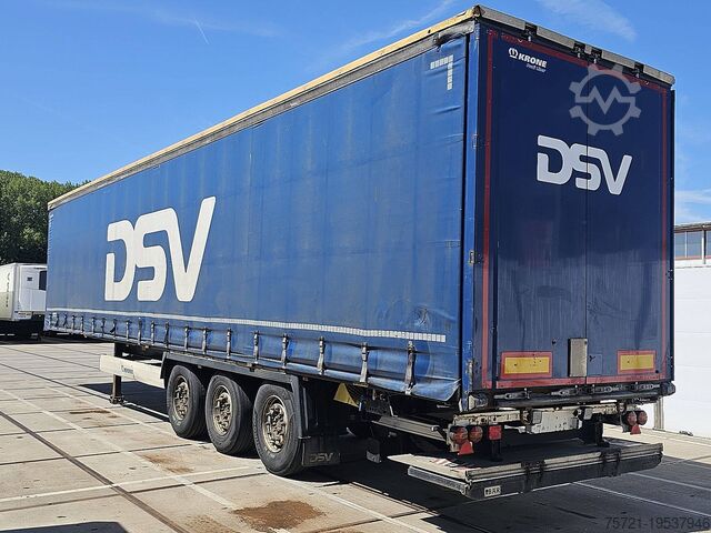 Schiebeplanen KRONE SDP 02 BÄR 2 TONS TAILLIFT