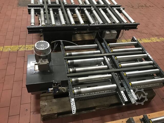 Conveyor belt converter  