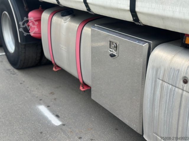 Flatbed truck with tarp DAF XF460 6x2 Plane Retarder Stapler Lenk Edscha