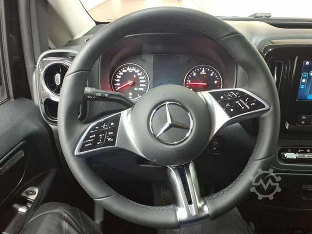 Minibus MERCEDES-BENZ Vito 116 Tourer PRO 4x4 lang STANDHZ DISTRONIC