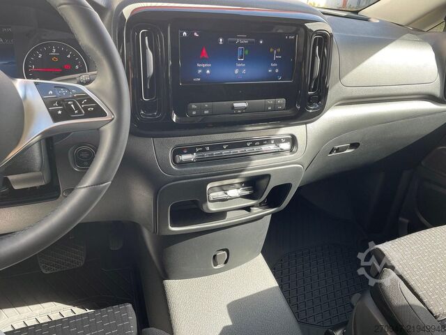 Minibus MERCEDES-BENZ Vito 116 Tourer PRO 4x4 lang STANDHZ DISTRONIC