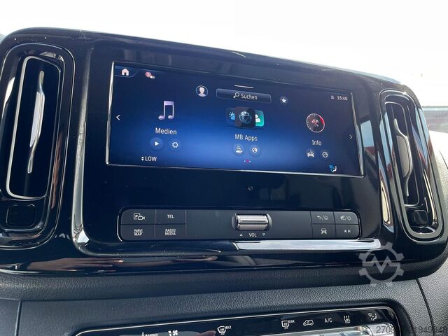 Minibus MERCEDES-BENZ Vito 116 Tourer PRO 4x4 lang STANDHZ DISTRONIC