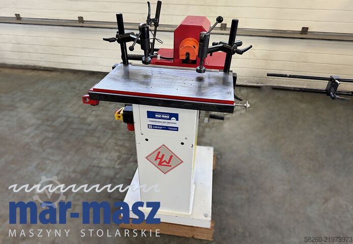 Horizontal drilling machine with adjustment by mechanism. WINTER LBM 200