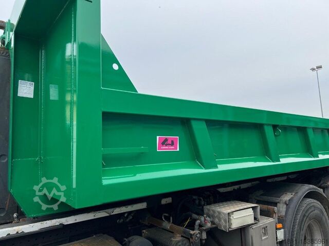 Roll-off container  CONTAINER NUOVO SCARRABILE A CIELO APERTO