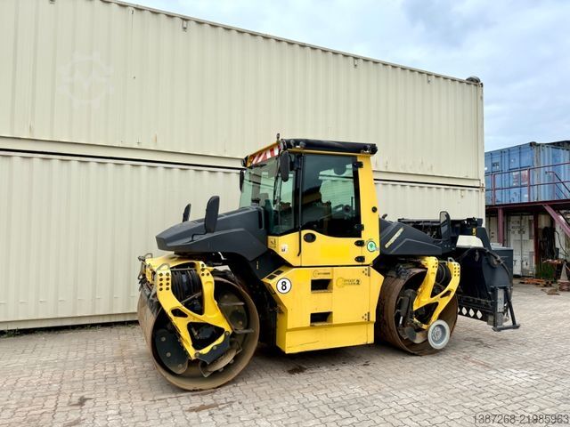 Single drum roller BOMAG BW174AP-4i AM / 2015 BJ / Streuer