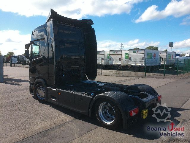Volume tractor unit Scania R 450 A4x2EB