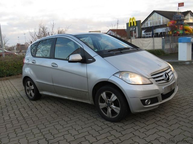 Customized van MERCEDES-BENZ A-Klasse 200 Avantgarde PKW