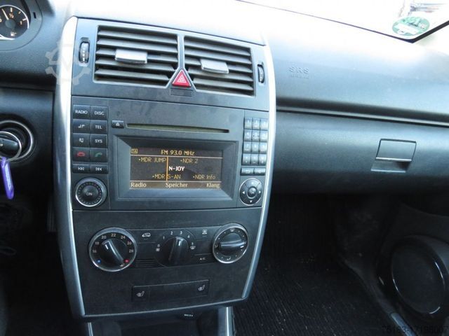 Customized van MERCEDES-BENZ A-Klasse 200 Avantgarde PKW