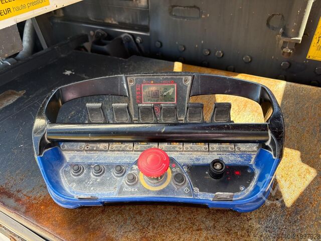 Crane Iveco Eurocargo 140E21 + FASSI F 95 A 4x extendable +...