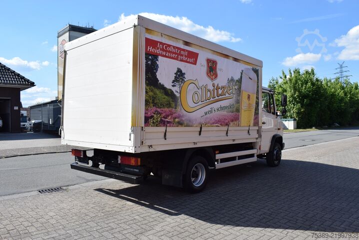 Pick-up van Mercedes-Benz Vario  Vario 616 D GetränkeNutzlast 2450KG