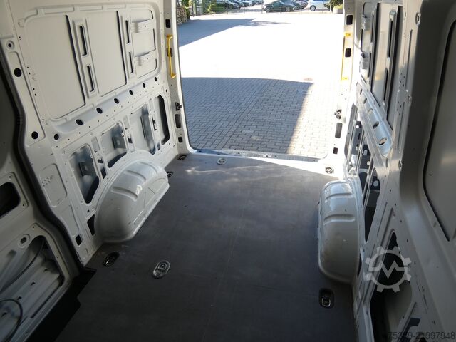 High top van VW Crafter  35L2H2 177PS Automatik ACC