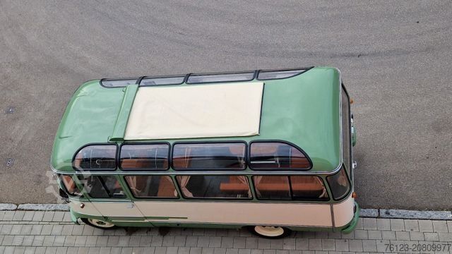 Kleinbus MERCEDES-BENZ Vorgänger Sprinter O 319 Samba mit Faltdach AC