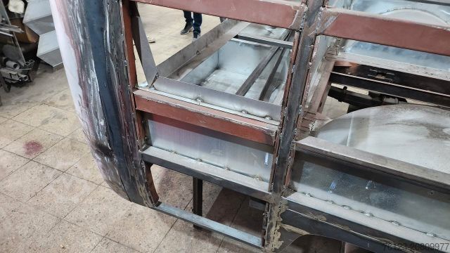 Kleinbus MERCEDES-BENZ Vorgänger Sprinter O 319 Samba mit Faltdach AC