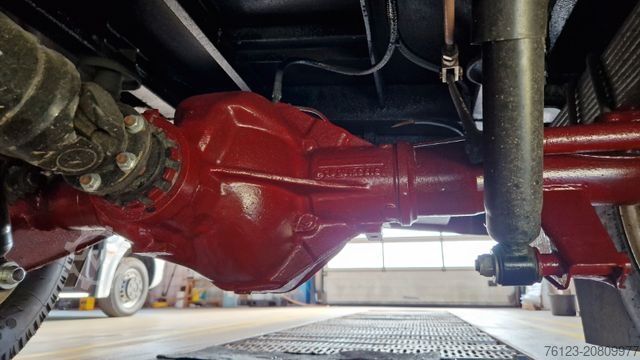 Kleinbus MERCEDES-BENZ Vorgänger Sprinter O 319 Samba mit Faltdach AC