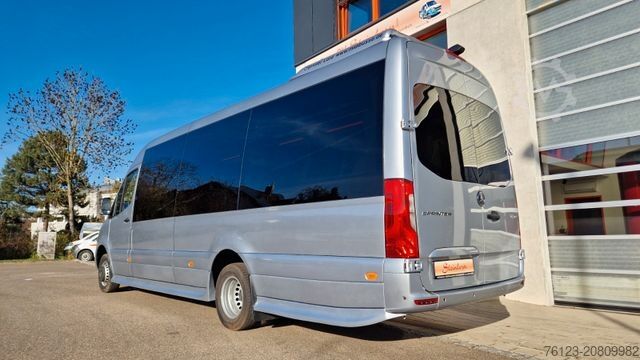 Kleinbus MERCEDES-BENZ 519 und 517 Glasdach XXL  20 Sitze Stock