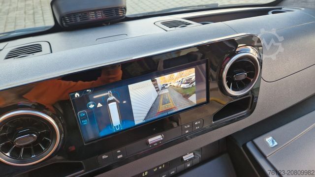 Kleinbus MERCEDES-BENZ 519 und 517 Glasdach XXL  20 Sitze Stock