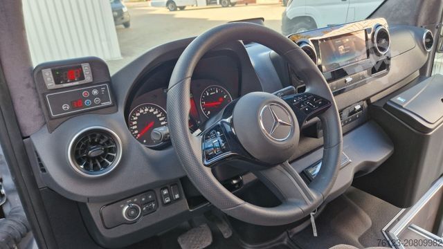 Kleinbus MERCEDES-BENZ 519 und 517 Glasdach XXL  20 Sitze Stock