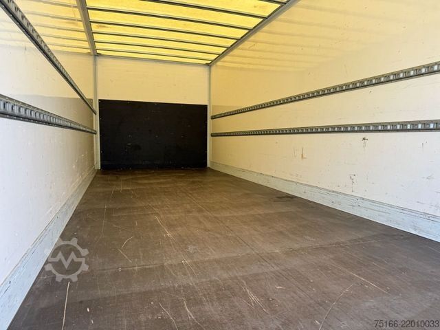 Box truck MERCEDES-BENZ ATEGO 1223 L Koffer 7,1 m LBW 1,5 T*3-Sitzer+AHK